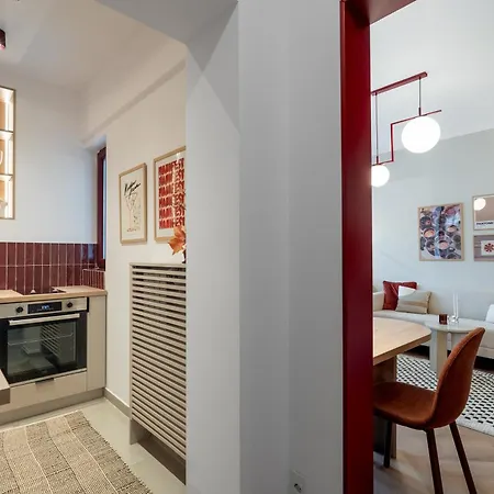 Wine 20 Cismigiu Park * Bucureşti