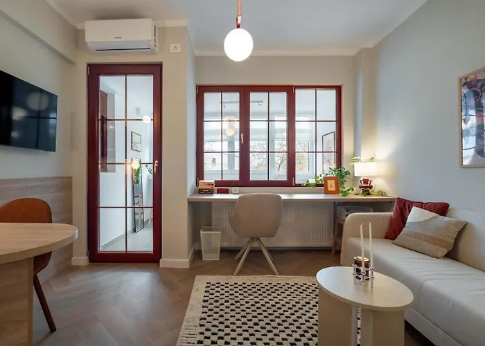 Wine 20 Cismigiu Park