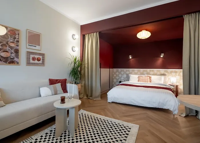 Wine 20 Cismigiu Park *