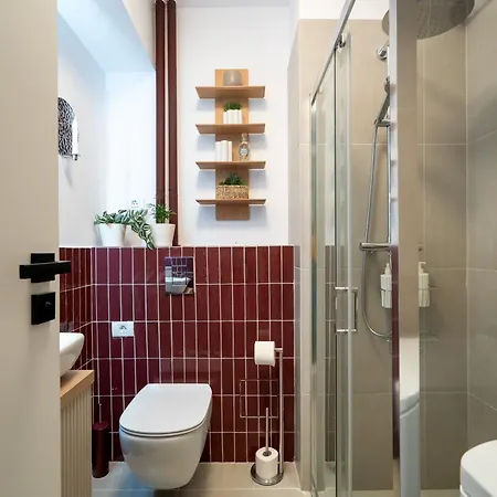 Wine 20 Cismigiu Park *